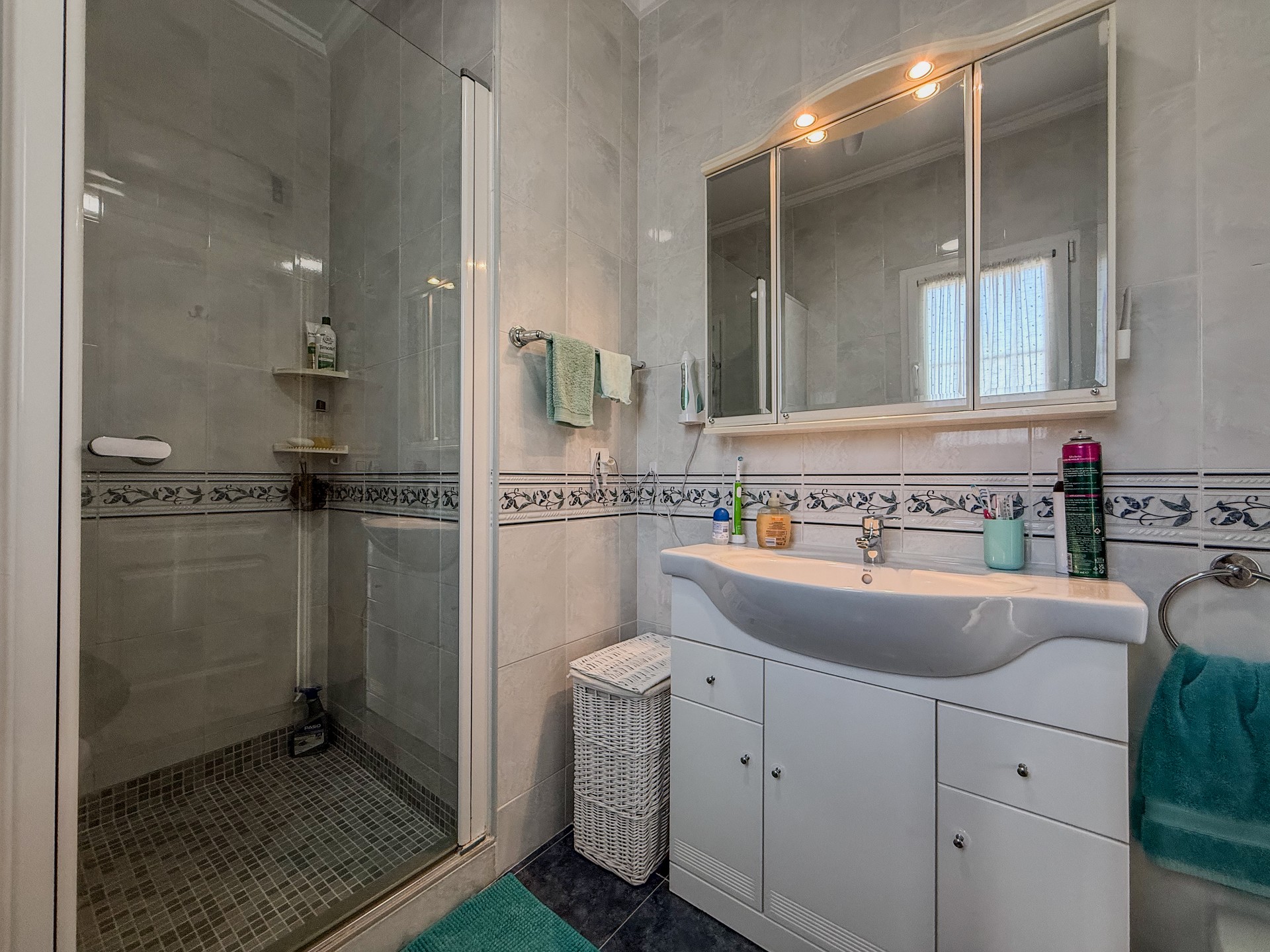 Villa mit 4 Schlafzimmern in Pedreguer