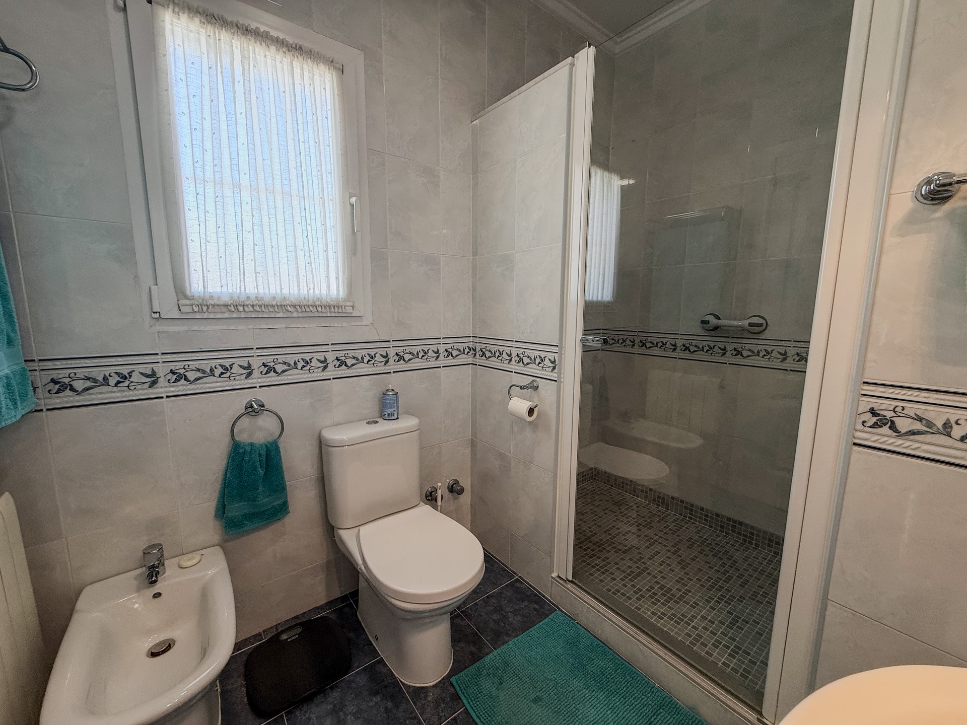 Villa mit 4 Schlafzimmern in Pedreguer