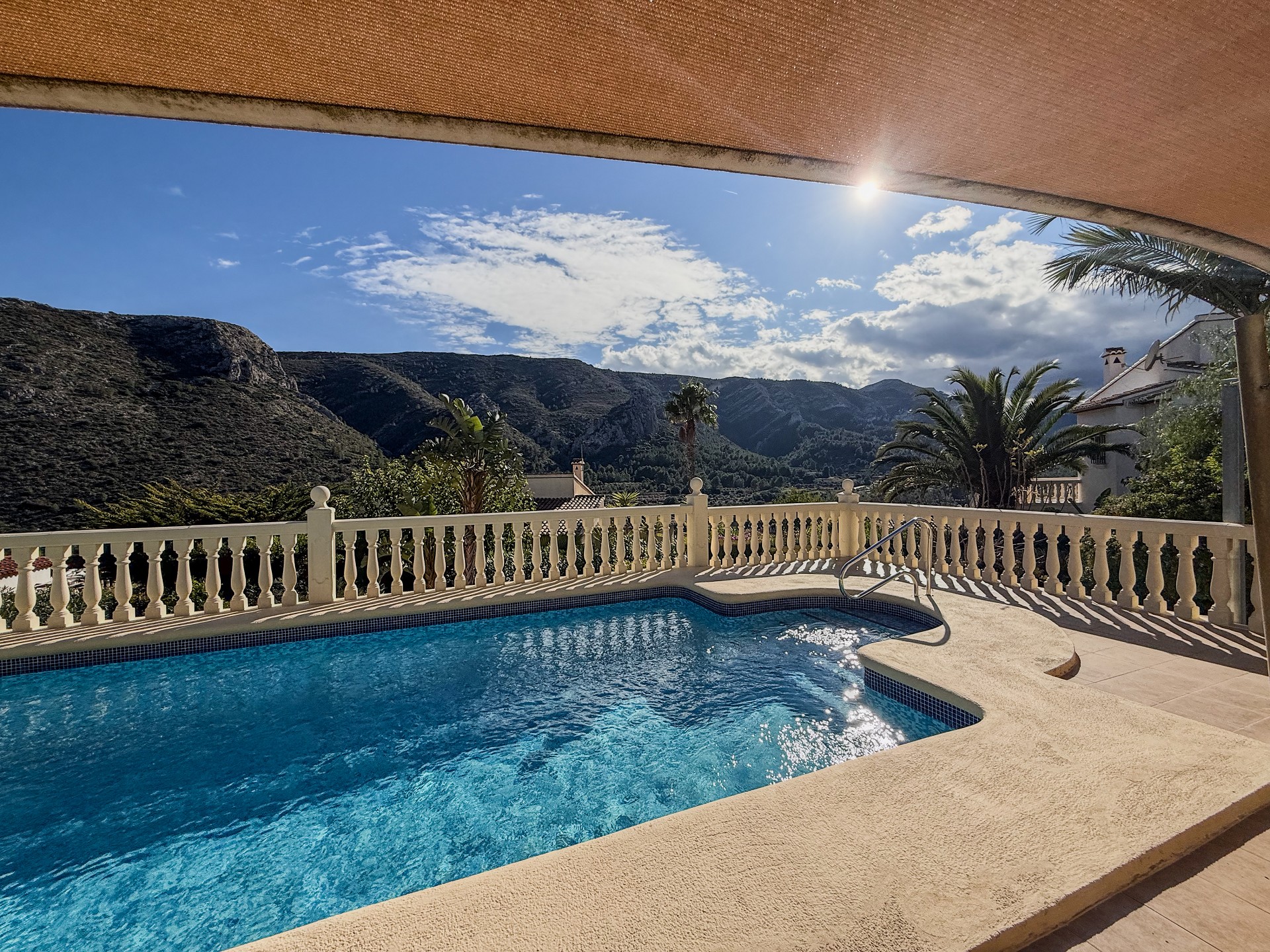 Villa mit 4 Schlafzimmern in Pedreguer