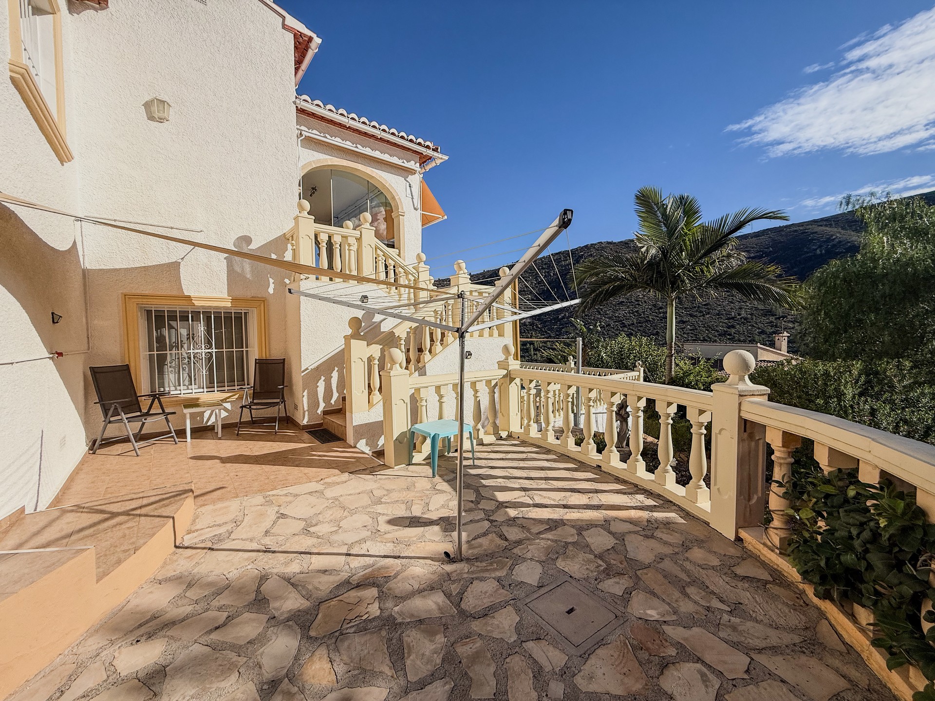 Villa mit 4 Schlafzimmern in Pedreguer