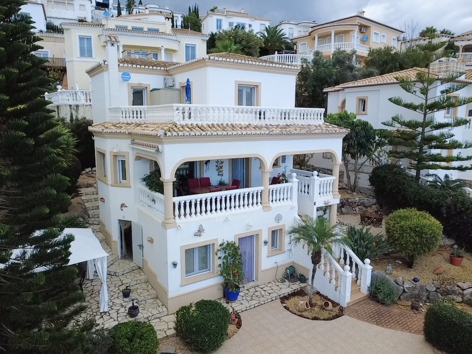 Villa mit 4 Schlafzimmern in Orba