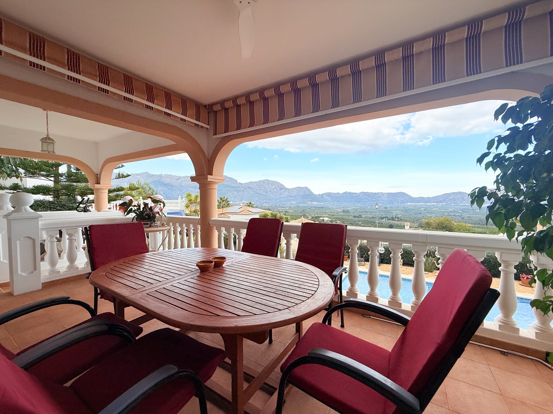 Villa mit 4 Schlafzimmern in Orba