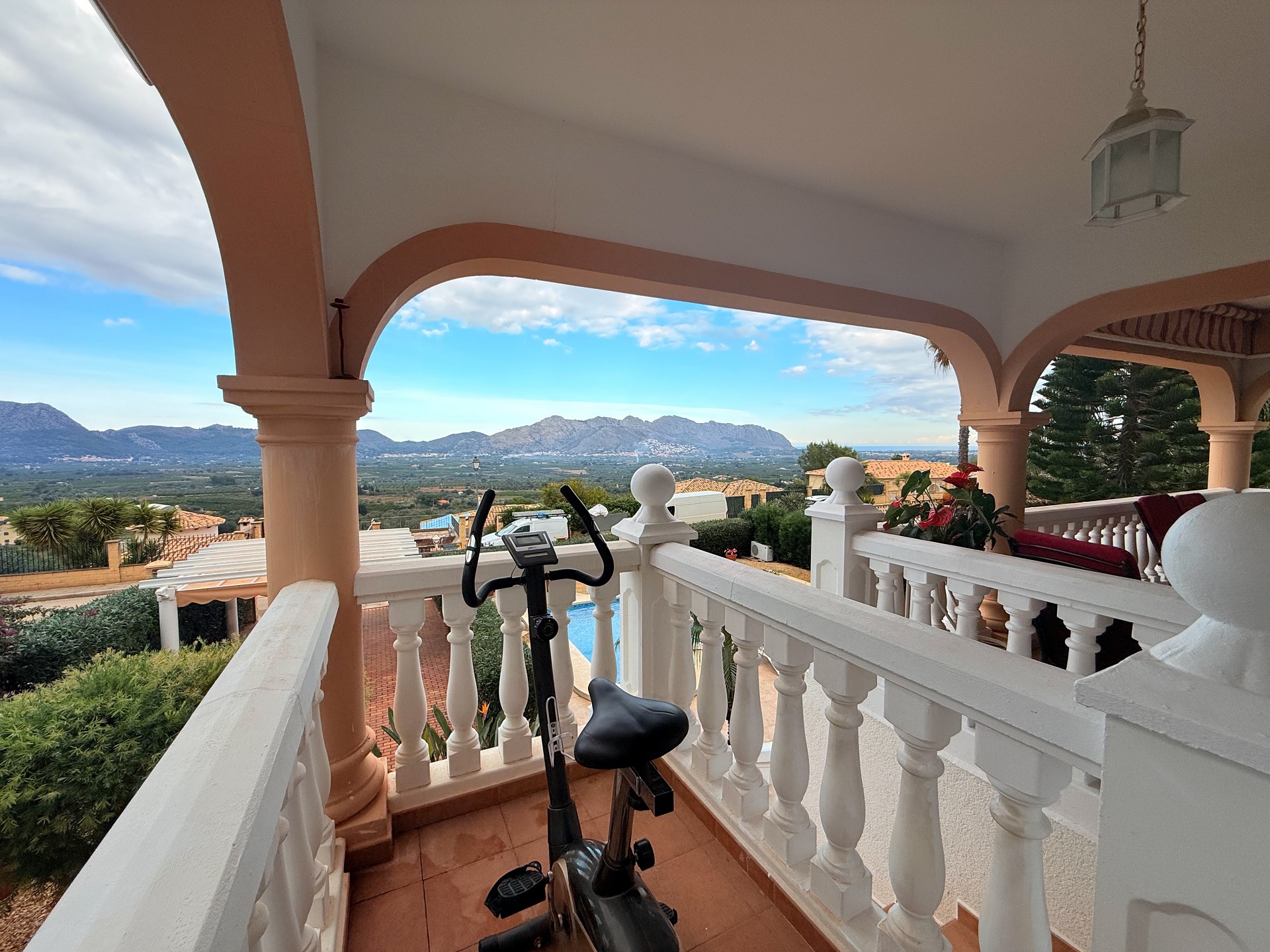 Villa mit 4 Schlafzimmern in Orba