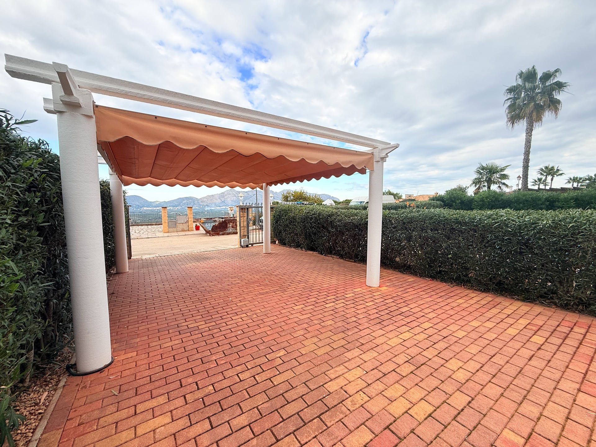 Villa mit 4 Schlafzimmern in Orba