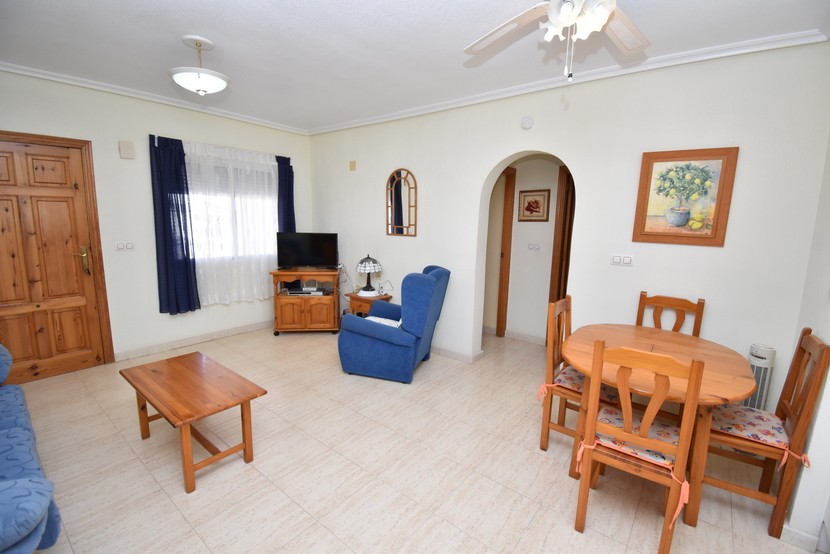 Appartement met 2 slaapkamers in Villamartin